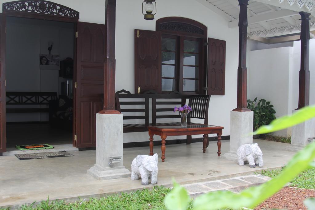Villa Lotus Hikkaduwa Quarto foto