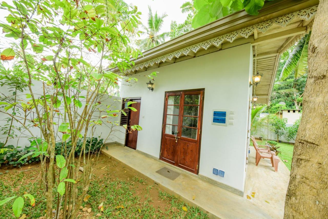 Villa Lotus Hikkaduwa Exterior foto