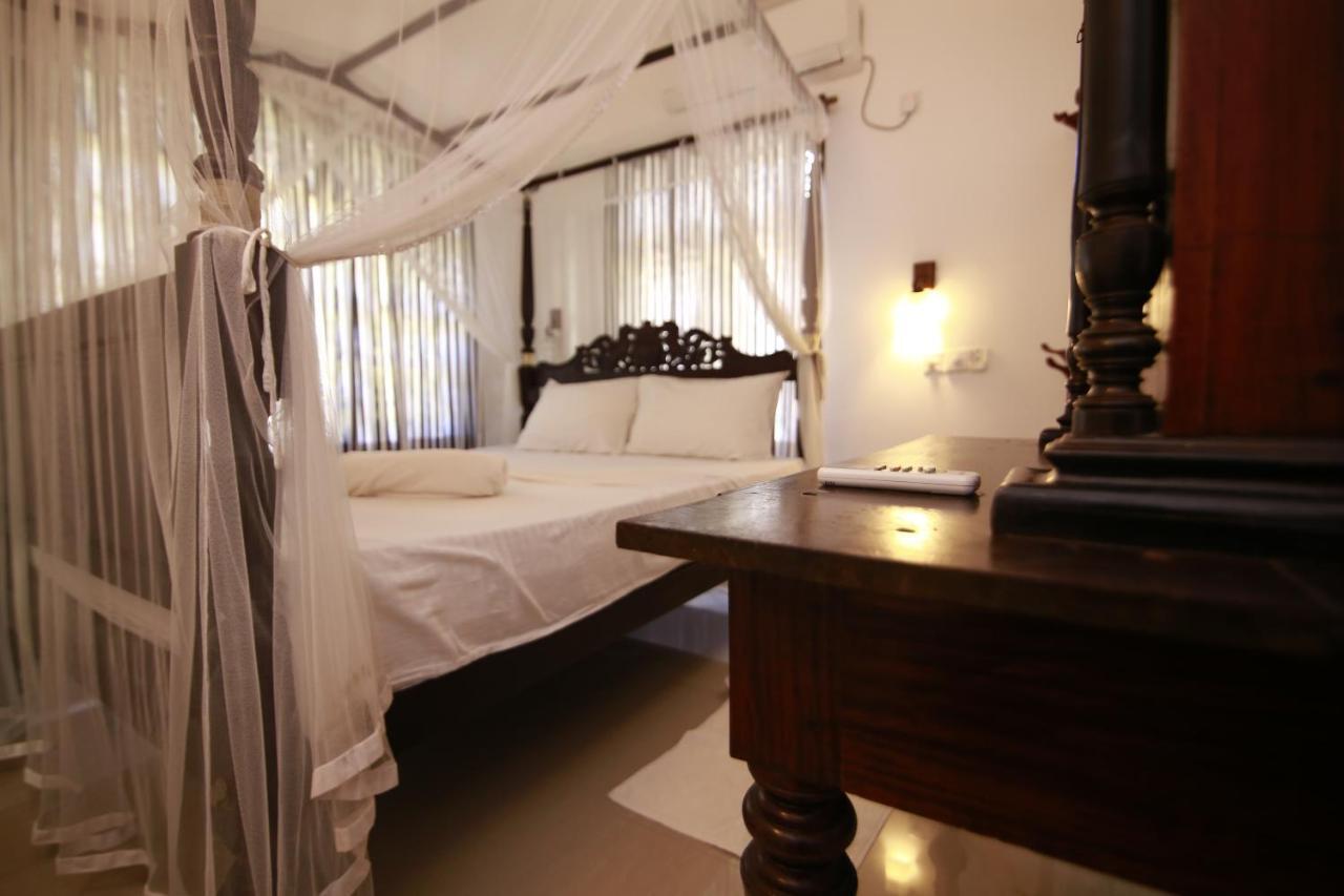 Villa Lotus Hikkaduwa Exterior foto
